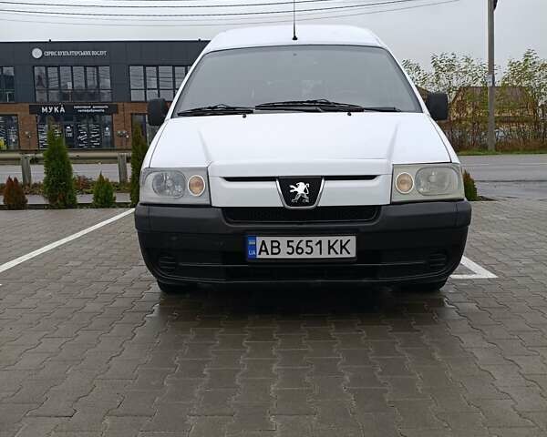 Белый Пежо Эксперт груз.-пасс., объемом двигателя 2 л и пробегом 268 тыс. км за 5600 $, фото 12 на Automoto.ua