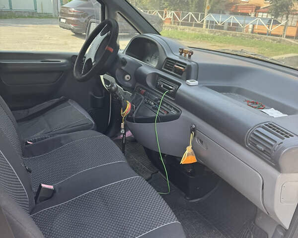 Белый Пежо Эксперт груз.-пасс., объемом двигателя 2 л и пробегом 229 тыс. км за 4999 $, фото 9 на Automoto.ua