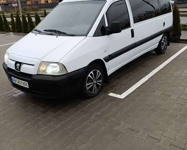 Белый Пежо Эксперт груз.-пасс., объемом двигателя 2 л и пробегом 268 тыс. км за 5600 $, фото 6 на Automoto.ua