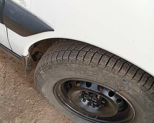 Белый Пежо Эксперт груз.-пасс., объемом двигателя 1.87 л и пробегом 999 тыс. км за 4100 $, фото 2 на Automoto.ua