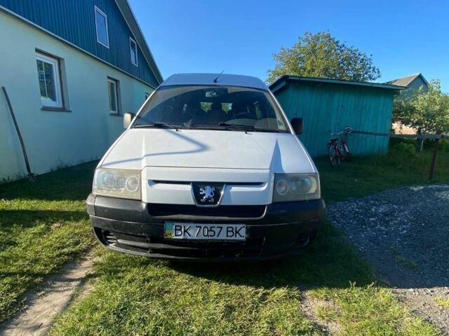 Білий Пежо Експерт вант.-пас., об'ємом двигуна 2 л та пробігом 300 тис. км за 4000 $, фото 3 на Automoto.ua