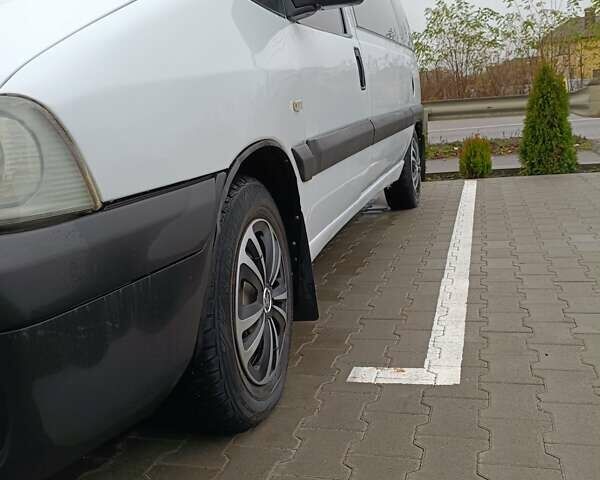 Белый Пежо Эксперт груз.-пасс., объемом двигателя 2 л и пробегом 268 тыс. км за 5600 $, фото 10 на Automoto.ua