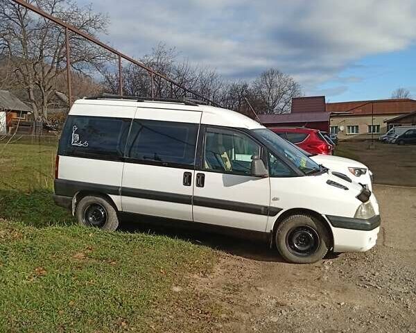 Белый Пежо Эксперт груз.-пасс., объемом двигателя 1.87 л и пробегом 999 тыс. км за 4100 $, фото 5 на Automoto.ua