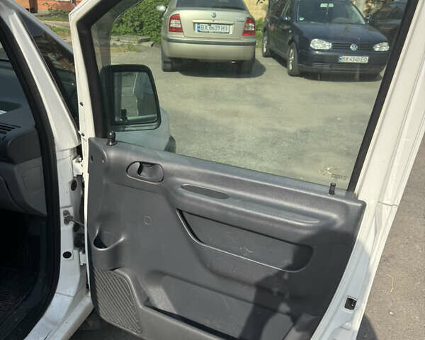 Белый Пежо Эксперт груз.-пасс., объемом двигателя 2 л и пробегом 229 тыс. км за 4999 $, фото 10 на Automoto.ua