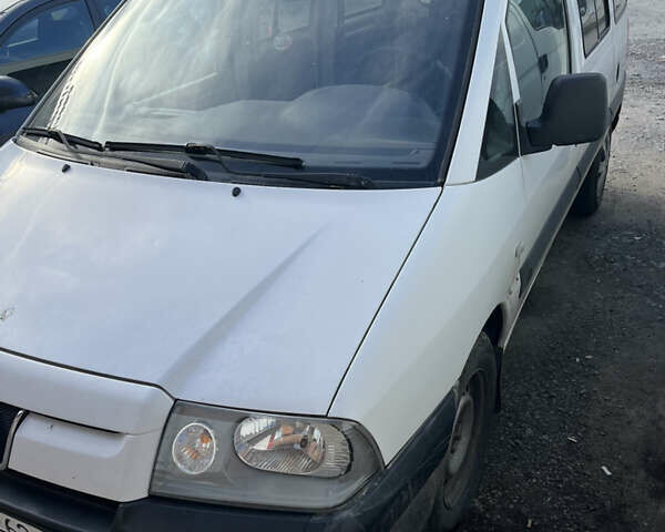 Пежо Эксперт груз.-пасс. 2005 в Каменце-Подольском на Automoto.ua Белый Пежо Эксперт груз.-пасс., объемом двигателя 2 л и пробегом 380 тыс. км за 3850 $, фото 4 на Automoto.ua