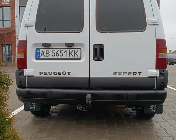 Белый Пежо Эксперт груз.-пасс., объемом двигателя 2 л и пробегом 268 тыс. км за 5600 $, фото 3 на Automoto.ua