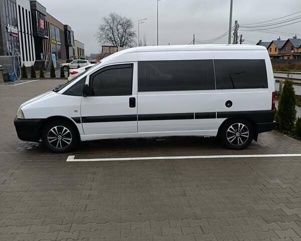 Белый Пежо Эксперт груз.-пасс., объемом двигателя 2 л и пробегом 268 тыс. км за 5600 $, фото 9 на Automoto.ua