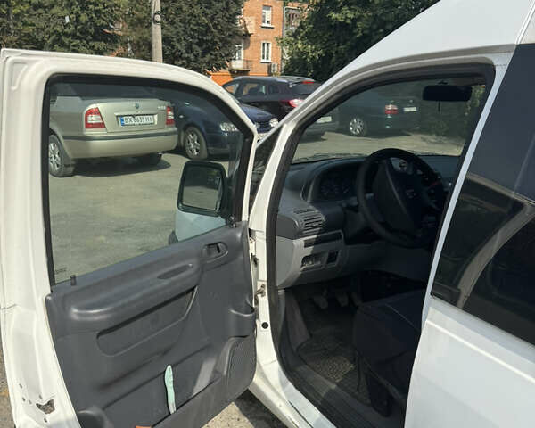 Белый Пежо Эксперт груз.-пасс., объемом двигателя 2 л и пробегом 229 тыс. км за 4999 $, фото 13 на Automoto.ua