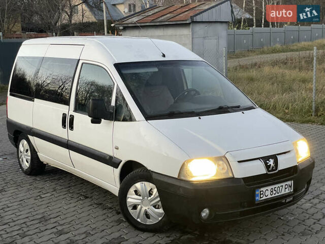 Белый Пежо Эксперт груз.-пасс., объемом двигателя 2 л и пробегом 337 тыс. км за 3950 $, фото 1 на Automoto.ua