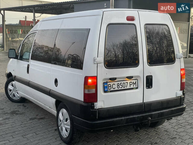 Белый Пежо Эксперт груз.-пасс., объемом двигателя 2 л и пробегом 337 тыс. км за 3950 $, фото 2 на Automoto.ua