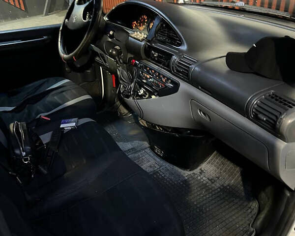 Белый Пежо Эксперт груз.-пасс., объемом двигателя 2 л и пробегом 220 тыс. км за 4600 $, фото 4 на Automoto.ua