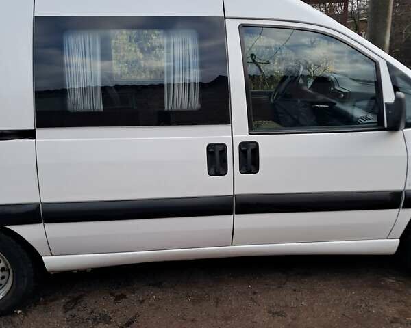 Белый Пежо Эксперт груз.-пасс., объемом двигателя 1.87 л и пробегом 301 тыс. км за 3700 $, фото 6 на Automoto.ua