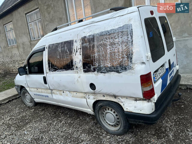 Белый Пежо Эксперт груз.-пасс., объемом двигателя 2 л и пробегом 311 тыс. км за 3000 $, фото 14 на Automoto.ua