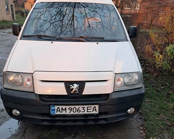 Белый Пежо Эксперт груз.-пасс., объемом двигателя 1.87 л и пробегом 301 тыс. км за 3700 $, фото 3 на Automoto.ua