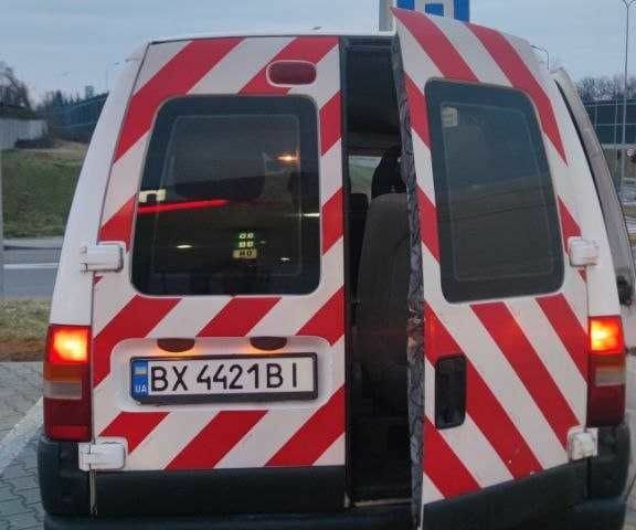 Белый Пежо Эксперт груз.-пасс., объемом двигателя 2 л и пробегом 340 тыс. км за 190000 $, фото 4 на Automoto.ua