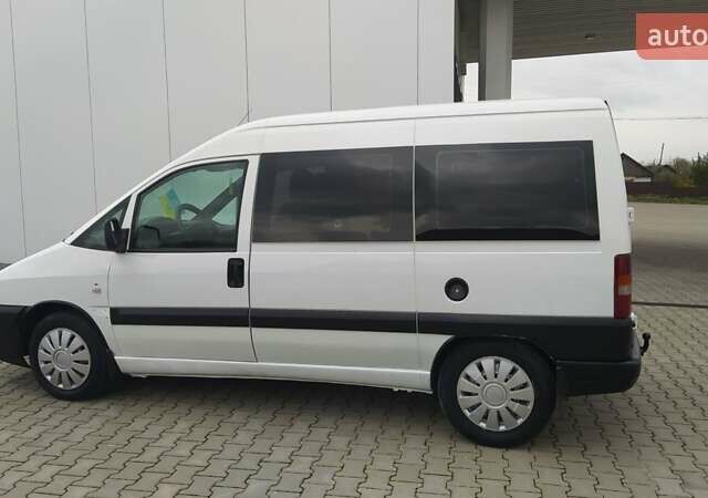 Пежо Эксперт груз.-пасс. 2006 в Калиновке на Automoto.ua Белый Пежо Эксперт груз.-пасс., объемом двигателя 1.87 л и пробегом 450 тыс. км за 4600 $, фото 14 на Automoto.ua