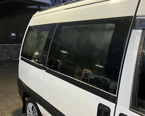 Белый Пежо Эксперт груз.-пасс., объемом двигателя 2 л и пробегом 220 тыс. км за 4600 $, фото 3 на Automoto.ua