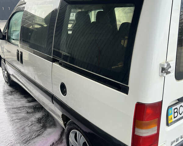 Белый Пежо Эксперт груз.-пасс., объемом двигателя 2 л и пробегом 220 тыс. км за 4600 $, фото 3 на Automoto.ua