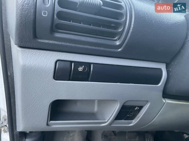 Белый Пежо Эксперт груз.-пасс., объемом двигателя 2 л и пробегом 337 тыс. км за 3950 $, фото 14 на Automoto.ua