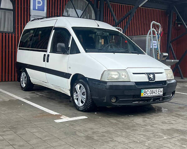 Белый Пежо Эксперт груз.-пасс., объемом двигателя 2 л и пробегом 220 тыс. км за 4600 $, фото 1 на Automoto.ua