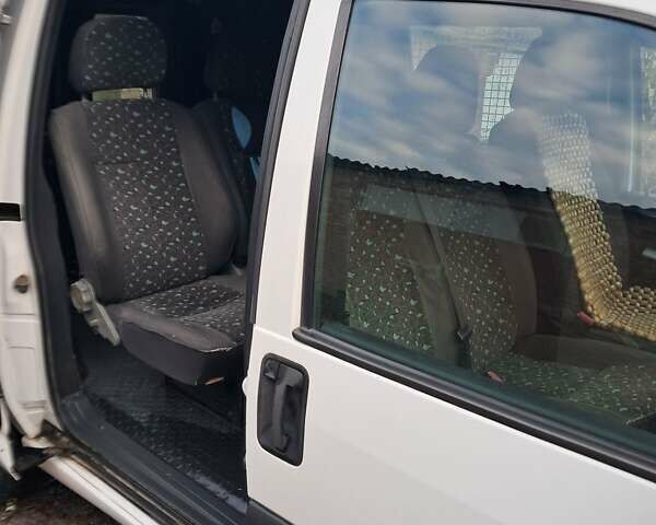 Белый Пежо Эксперт груз.-пасс., объемом двигателя 1.87 л и пробегом 301 тыс. км за 3700 $, фото 8 на Automoto.ua