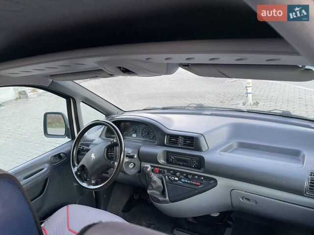 Белый Пежо Эксперт груз.-пасс., объемом двигателя 2 л и пробегом 337 тыс. км за 3950 $, фото 19 на Automoto.ua
