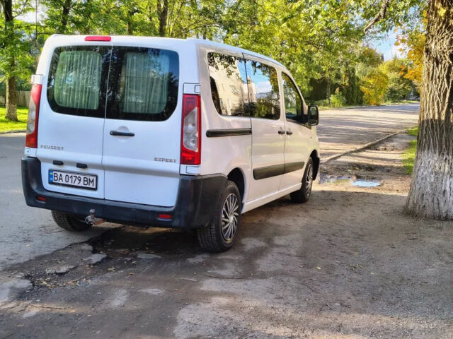 Білий Пежо Експерт вант.-пас., об'ємом двигуна 2 л та пробігом 300 тис. км за 5500 $, фото 5 на Automoto.ua