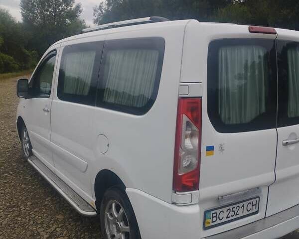 Білий Пежо Експерт вант.-пас., об'ємом двигуна 1.6 л та пробігом 232 тис. км за 6900 $, фото 2 на Automoto.ua