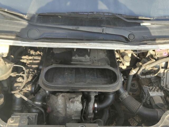 Белый Пежо Эксперт груз.-пасс., объемом двигателя 1.6 л и пробегом 1 тыс. км за 5000 $, фото 2 на Automoto.ua