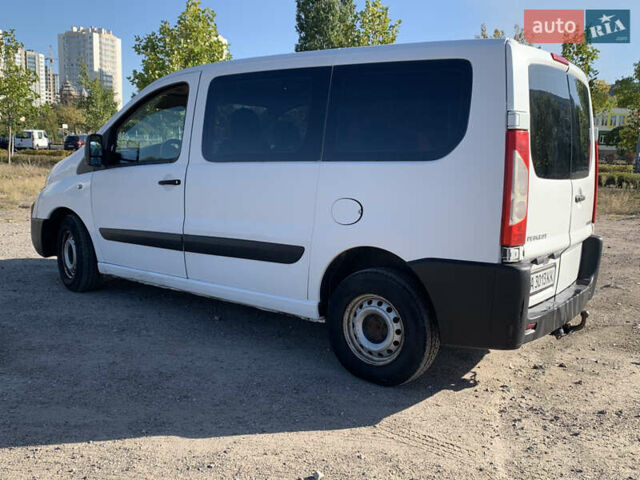 Белый Пежо Эксперт груз.-пасс., объемом двигателя 1.56 л и пробегом 275 тыс. км за 4900 $, фото 2 на Automoto.ua