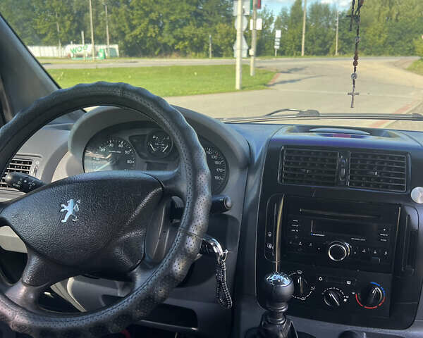 Белый Пежо Эксперт груз.-пасс., объемом двигателя 2 л и пробегом 373 тыс. км за 4600 $, фото 12 на Automoto.ua
