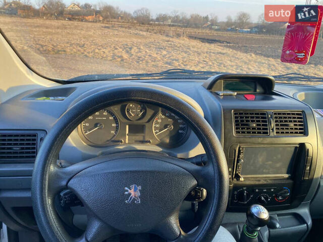 Білий Пежо Експерт вант.-пас., об'ємом двигуна 2 л та пробігом 380 тис. км за 6000 $, фото 15 на Automoto.ua