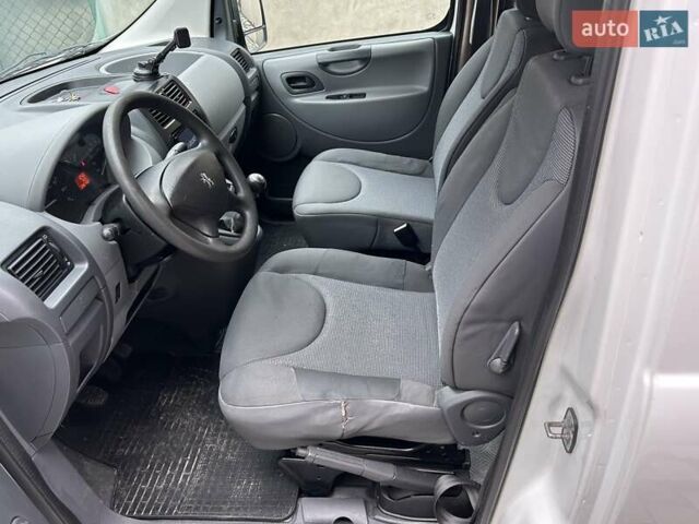 Белый Пежо Эксперт груз.-пасс., объемом двигателя 2 л и пробегом 288 тыс. км за 6300 $, фото 12 на Automoto.ua
