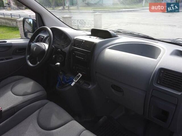 Білий Пежо Експерт вант.-пас., об'ємом двигуна 1.6 л та пробігом 335 тис. км за 5450 $, фото 30 на Automoto.ua