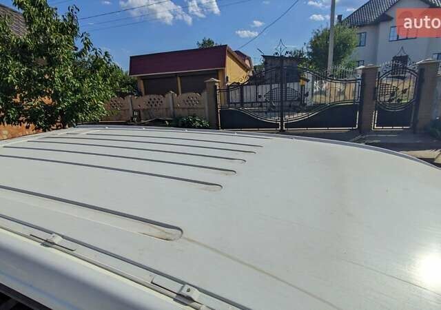 Белый Пежо Эксперт груз.-пасс., объемом двигателя 1.6 л и пробегом 339 тыс. км за 4800 $, фото 4 на Automoto.ua