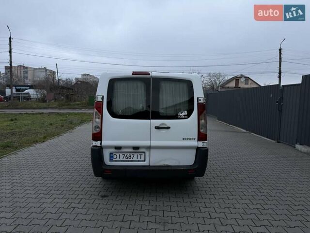 Белый Пежо Эксперт груз.-пасс., объемом двигателя 2 л и пробегом 317 тыс. км за 5900 $, фото 5 на Automoto.ua