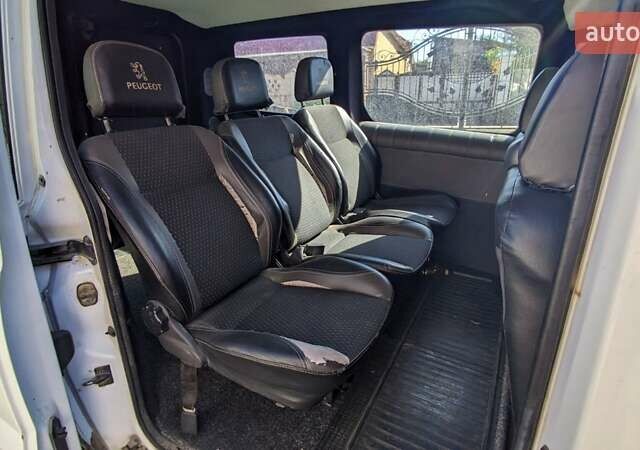 Белый Пежо Эксперт груз.-пасс., объемом двигателя 1.6 л и пробегом 339 тыс. км за 4800 $, фото 7 на Automoto.ua