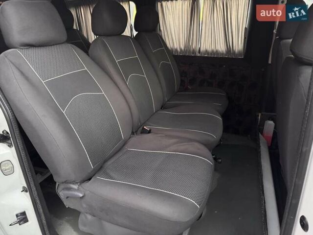 Белый Пежо Эксперт груз.-пасс., объемом двигателя 1.6 л и пробегом 245 тыс. км за 6300 $, фото 13 на Automoto.ua