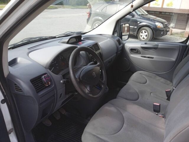 Білий Пежо Експерт вант.-пас., об'ємом двигуна 1.6 л та пробігом 324 тис. км за 5750 $, фото 6 на Automoto.ua