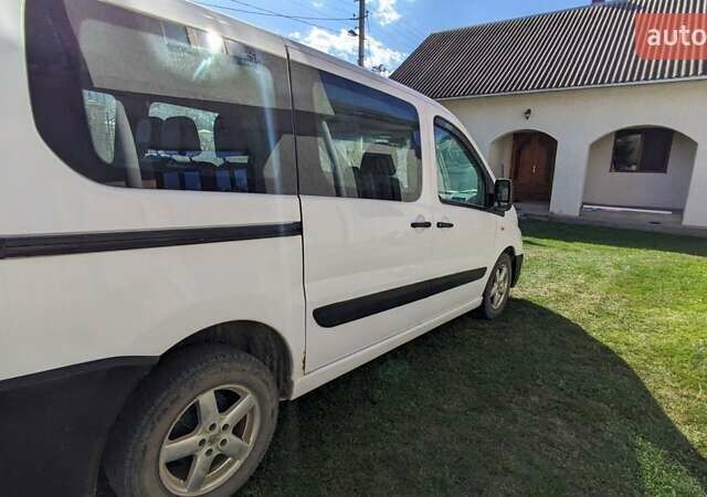Белый Пежо Эксперт груз.-пасс., объемом двигателя 1.6 л и пробегом 339 тыс. км за 4800 $, фото 6 на Automoto.ua