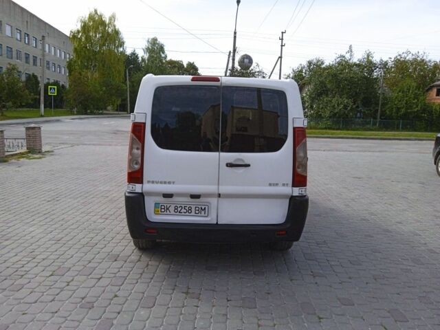 Білий Пежо Експерт вант.-пас., об'ємом двигуна 1.6 л та пробігом 324 тис. км за 5750 $, фото 3 на Automoto.ua