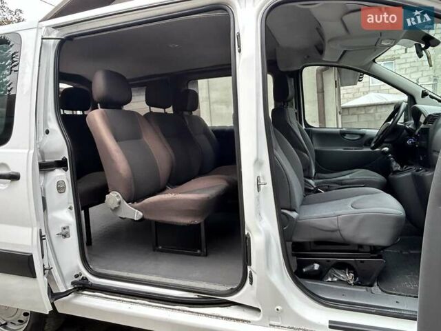 Белый Пежо Эксперт груз.-пасс., объемом двигателя 2 л и пробегом 288 тыс. км за 6300 $, фото 27 на Automoto.ua