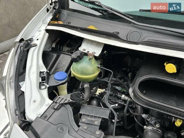 Белый Пежо Эксперт груз.-пасс., объемом двигателя 2 л и пробегом 288 тыс. км за 6300 $, фото 33 на Automoto.ua