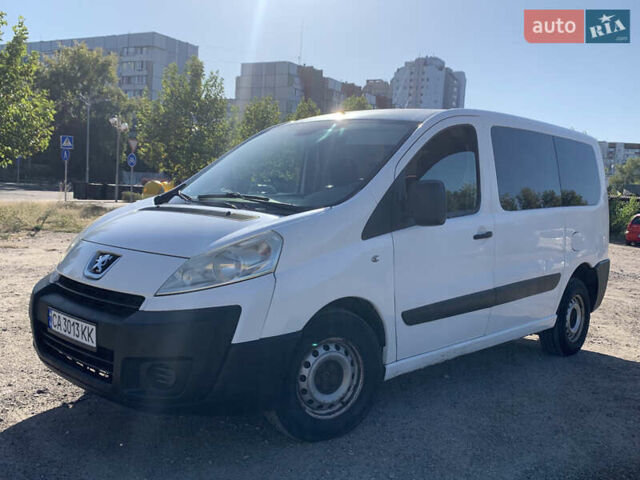 Белый Пежо Эксперт груз.-пасс., объемом двигателя 1.56 л и пробегом 275 тыс. км за 4900 $, фото 1 на Automoto.ua