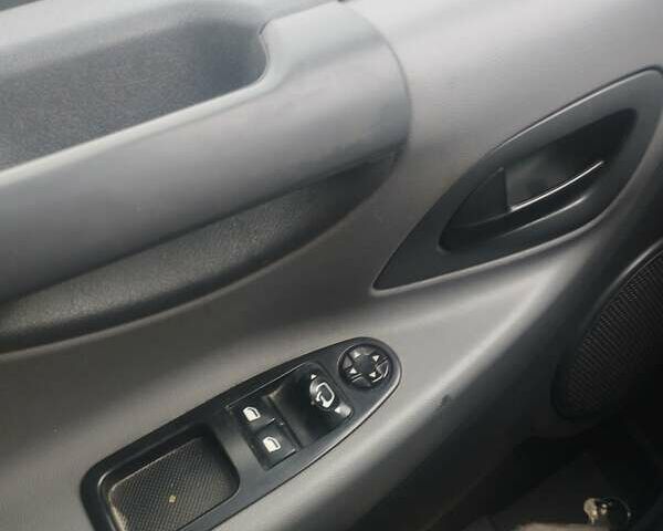 Білий Пежо Експерт вант.-пас., об'ємом двигуна 1.6 л та пробігом 232 тис. км за 6900 $, фото 18 на Automoto.ua