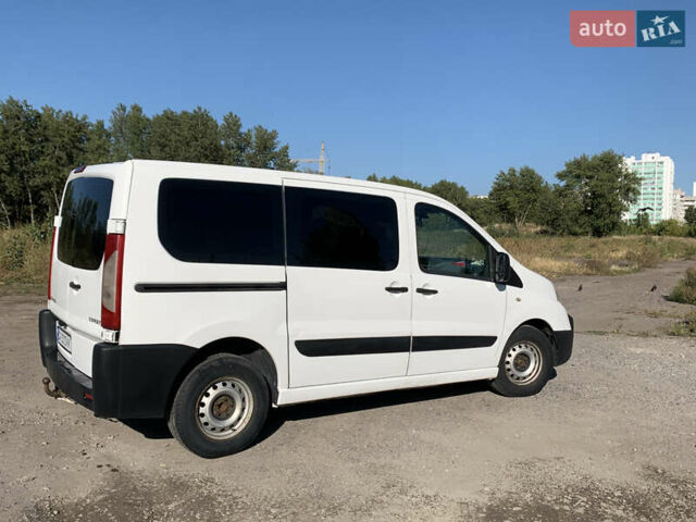 Белый Пежо Эксперт груз.-пасс., объемом двигателя 1.56 л и пробегом 275 тыс. км за 4900 $, фото 5 на Automoto.ua