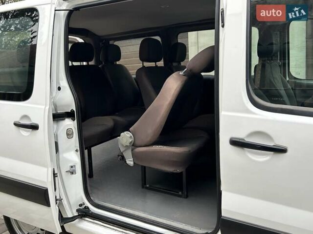 Белый Пежо Эксперт груз.-пасс., объемом двигателя 2 л и пробегом 288 тыс. км за 6300 $, фото 24 на Automoto.ua