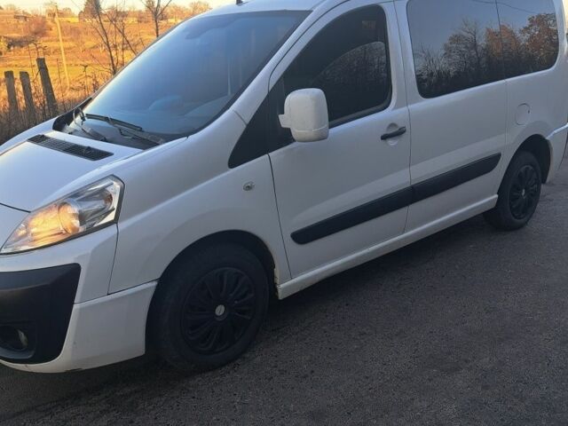 Белый Пежо Эксперт груз.-пасс., объемом двигателя 2 л и пробегом 160 тыс. км за 5890 $, фото 1 на Automoto.ua