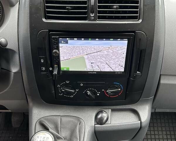 Белый Пежо Эксперт груз.-пасс., объемом двигателя 2 л и пробегом 288 тыс. км за 6300 $, фото 14 на Automoto.ua