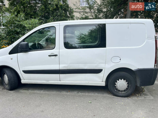 Белый Пежо Эксперт груз.-пасс., объемом двигателя 1.6 л и пробегом 256 тыс. км за 4500 $, фото 3 на Automoto.ua